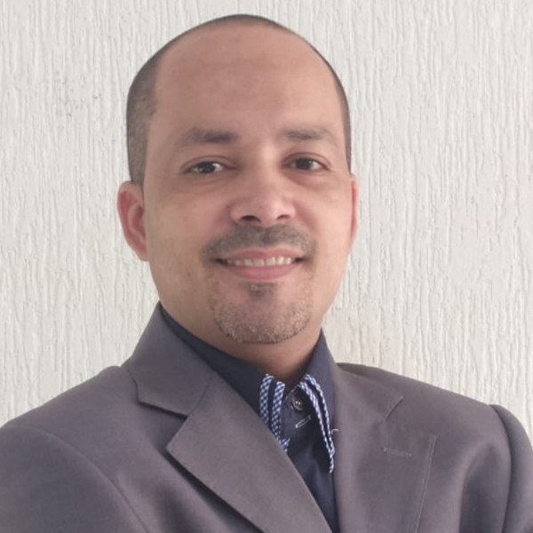 Vitor Campos