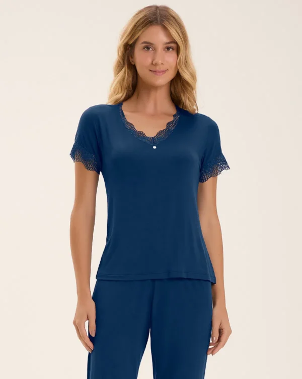 Pijama Feminino Manga Curta Com Calça Capri