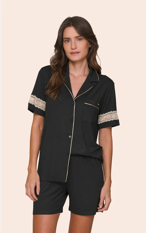 Pijama Aberto Feminino Camisa com Botões, Detalhes em Renda e Shorts Night Glam