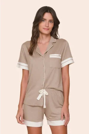 Pijama Aberto Feminino Camisa Manga Curta com Botões e Shorts Pure Essence