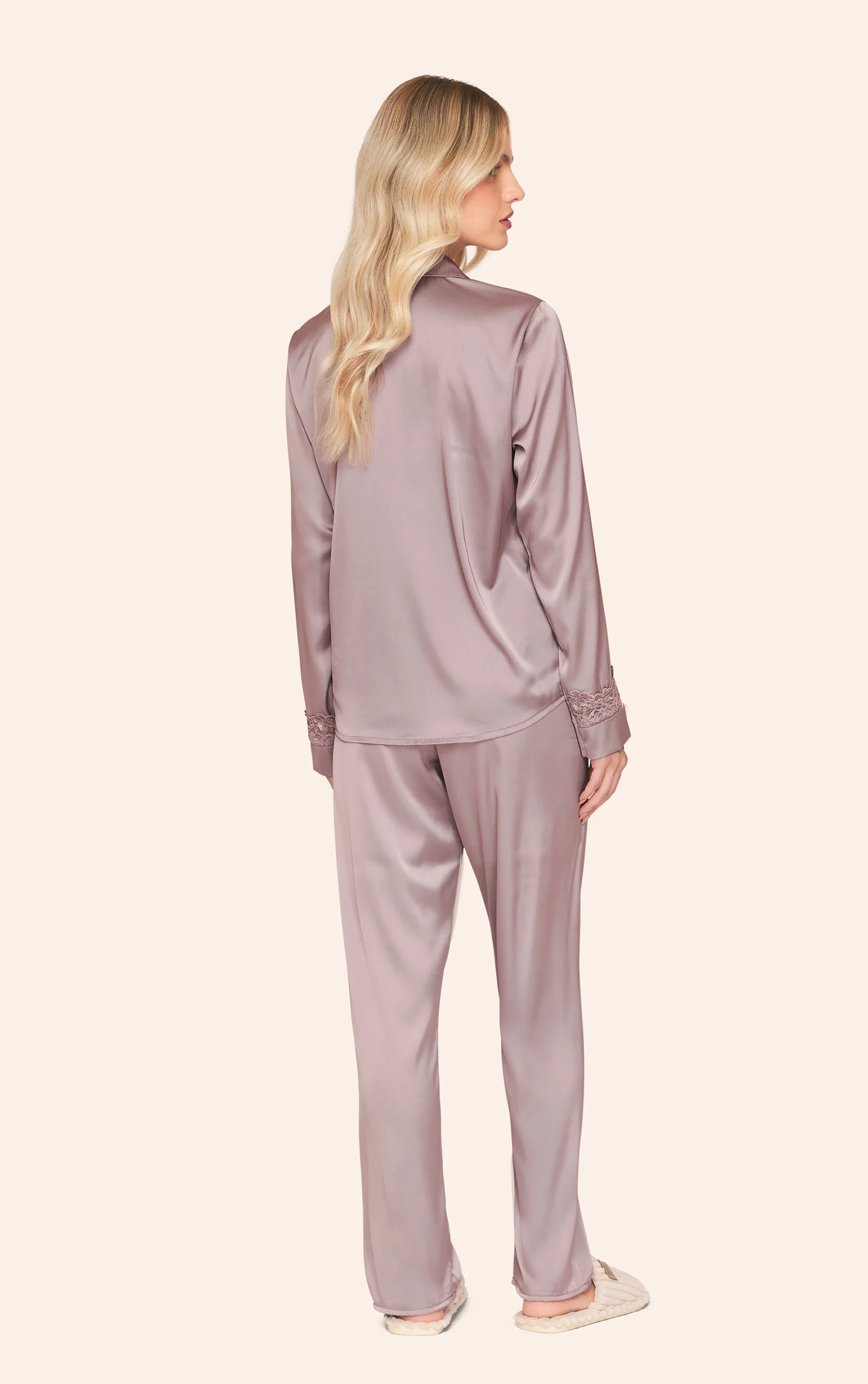 Pijama Aberto Feminino Longo em Satinê Stillness - Imagem 2