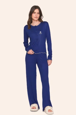 Pijama Comfort Feminino com Bordado Cosmic Dust