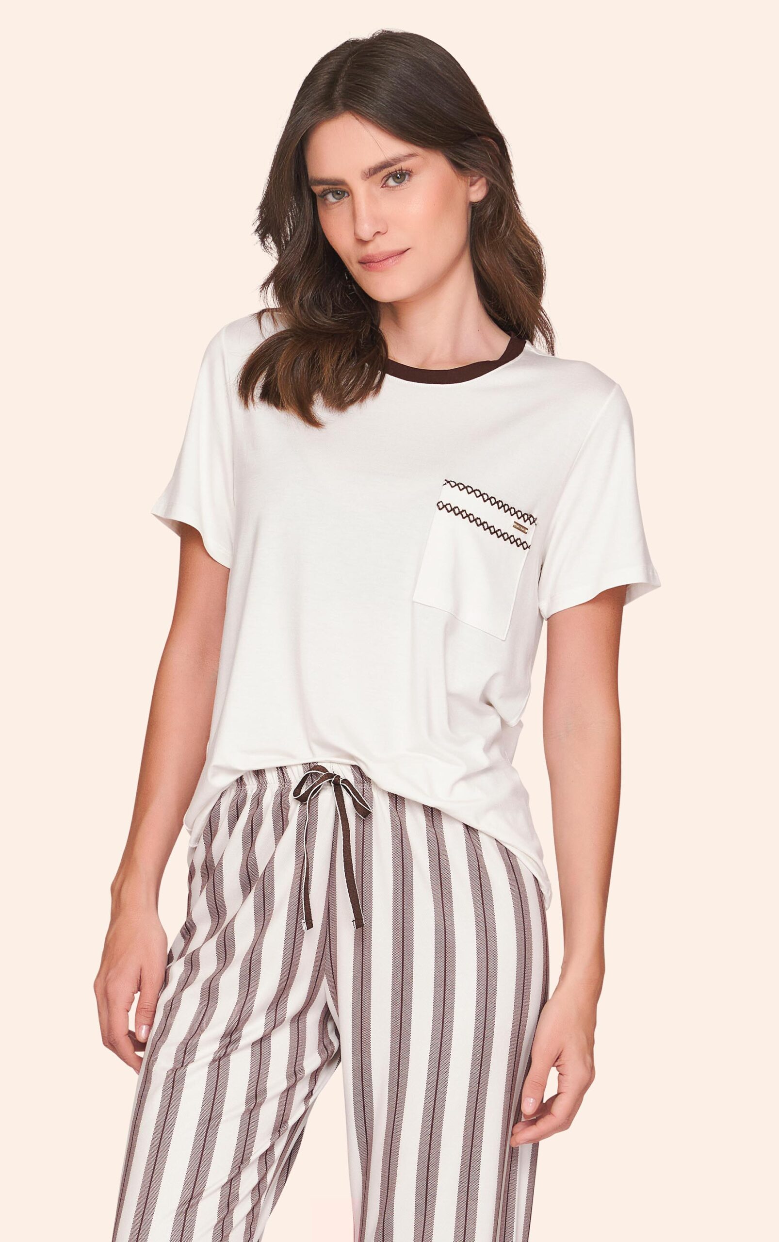 Pijama Casual Feminino Listrado com Bordado Chic Harmony - Imagem 3