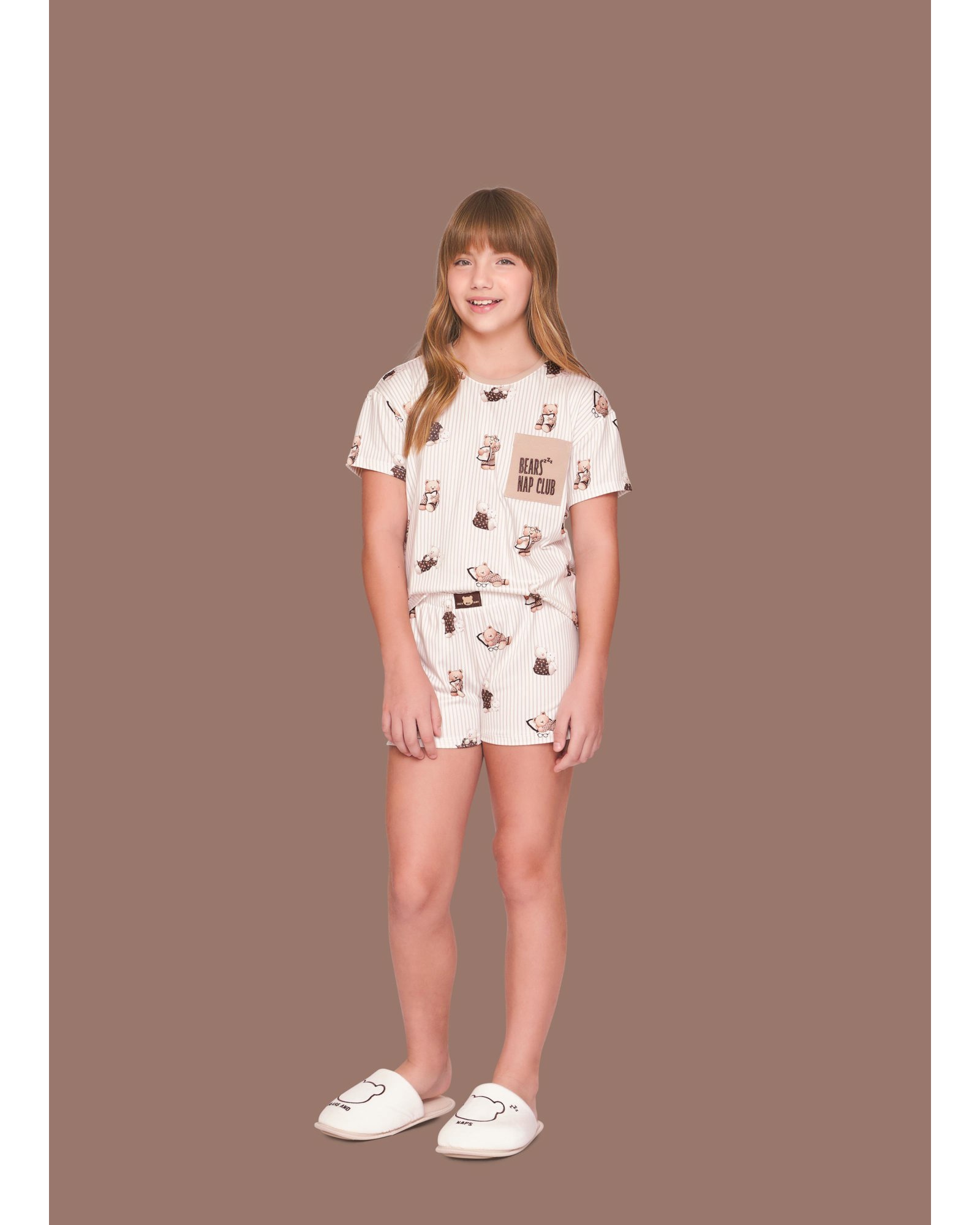 Pijama Curto Infantil Feminino com Bordado Nap Club