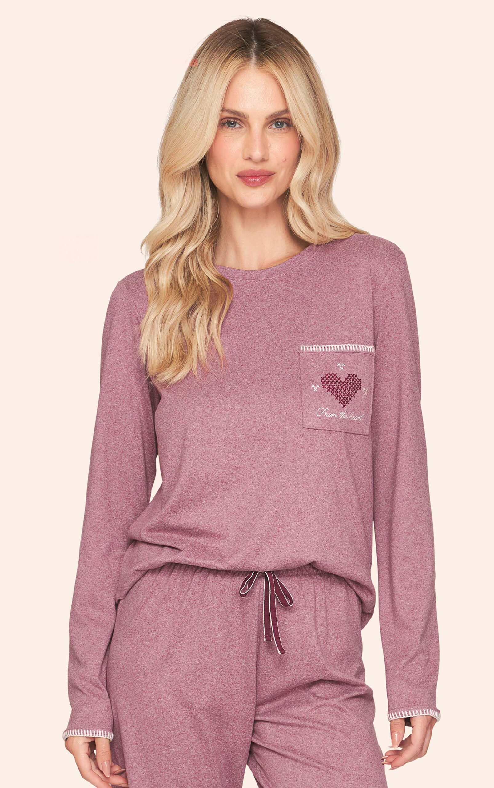 Pijama Comfort Feminino Especial com Bordado From The Heart - Imagem 3